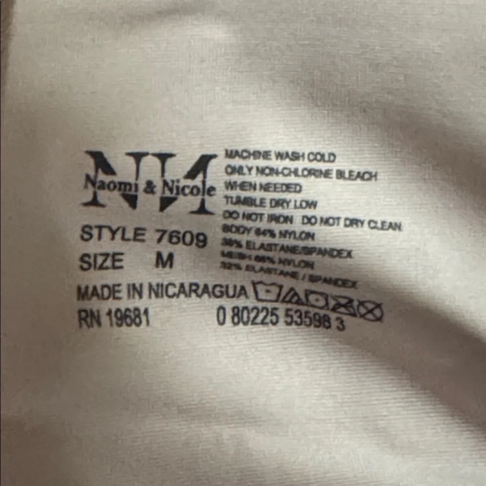 NEW Naomi & Nicole Women hi waist Firm Control Thigh Slimmer Shorts medium lift